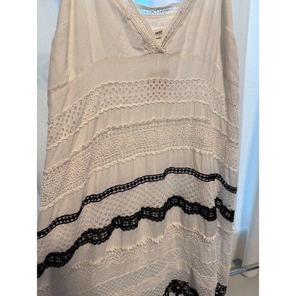 By Anthropologie Sleeveless V-Neck Lace Midi Dress Size Small - Picture 4 of 7